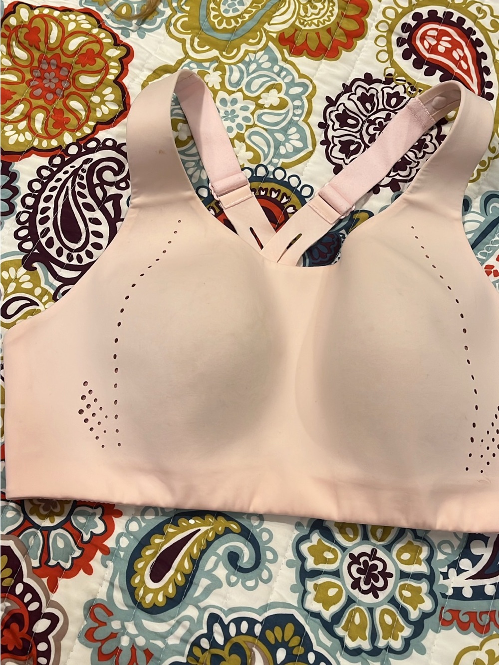 lululemon athletica Blush Pink Padded Sports Bra with Laser Venting